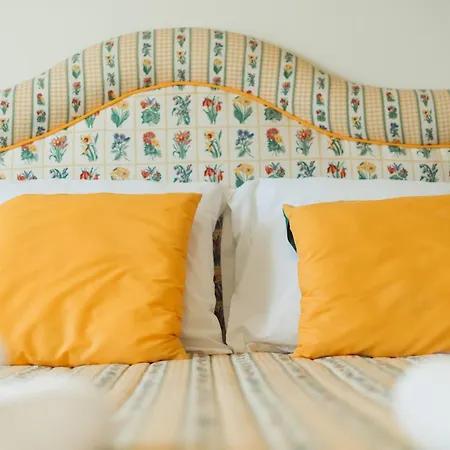 18 - Typical Portuguese 페니케